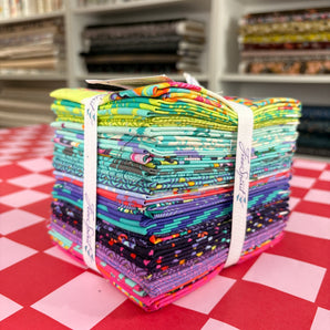Tula Pink Curiouser & Curiouser Daydreamre Fat Quarter Bundle