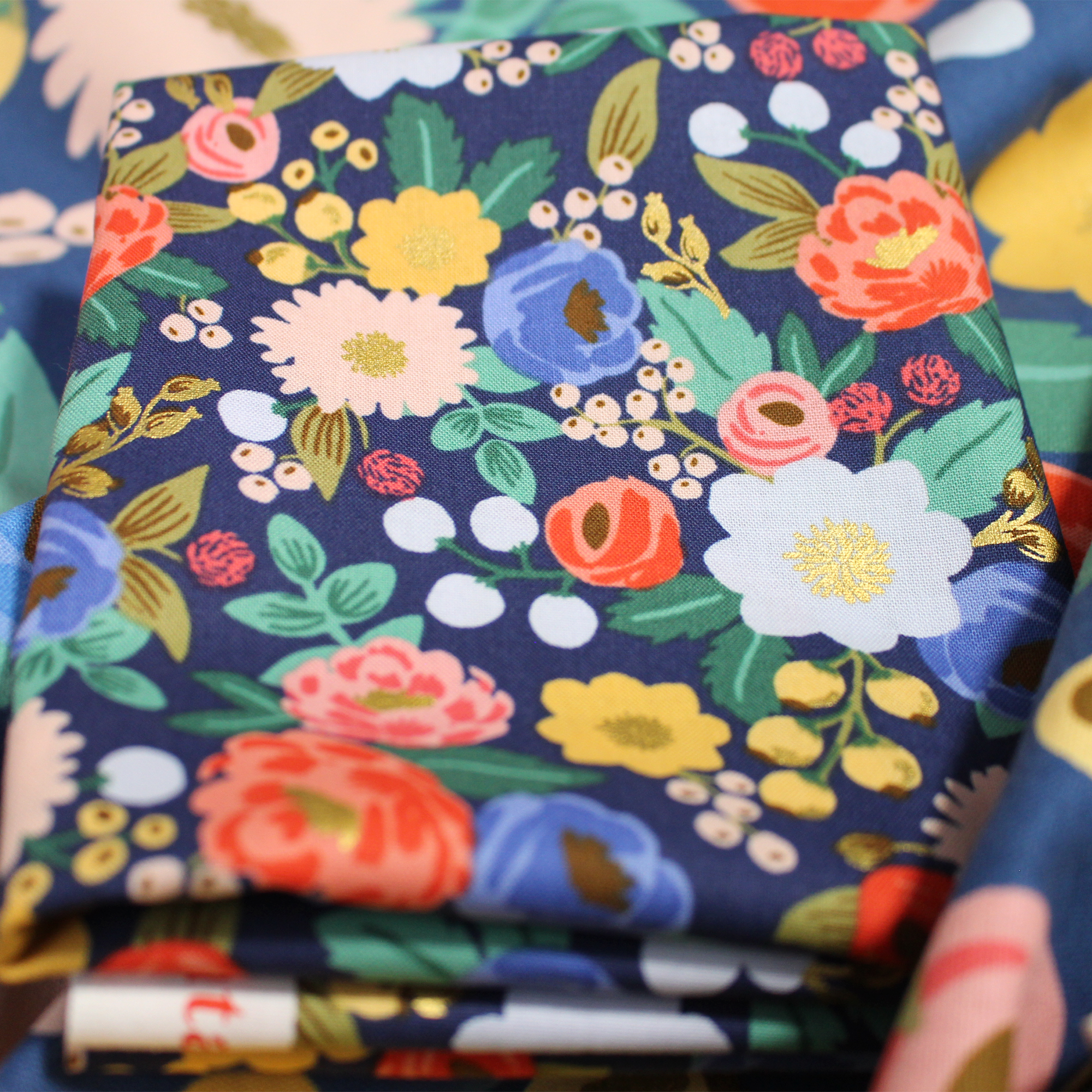 Vintage Garden - Vintage Blossom Blue Fabric